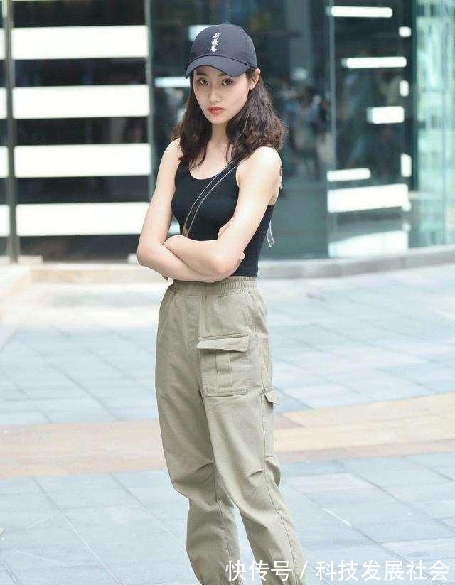 瑜伽裤 青春时尚的瑜伽裤装扮,穿起来显嫩更可爱,气质非凡!