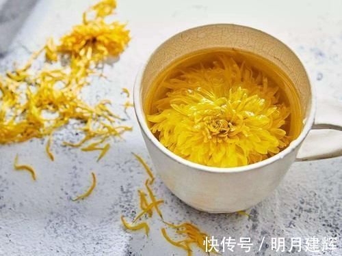 肝脏|提醒：肝不好的人，尽量别碰这两种蔬菜，可能会伤肝，别不当回事