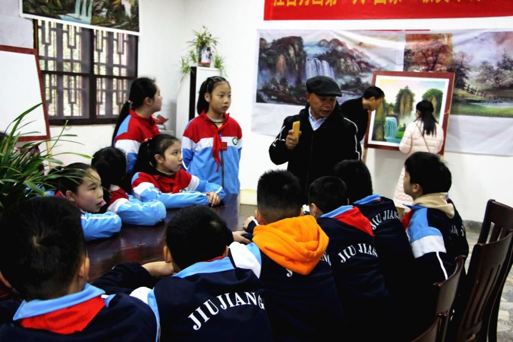  记住|记住乡愁栏目摄制组一行走进陶渊明纪念馆