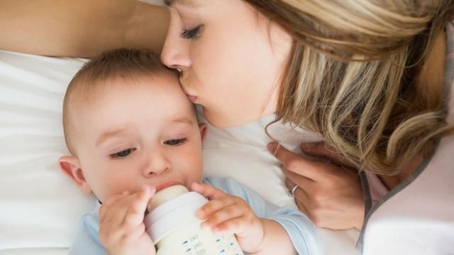 睡眠|宝宝睡醒后有这2种表现,说明妈妈很会养孩子,中了的偷着乐吧