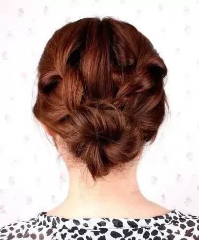 step|已经春天了就不要再披肩散发了!这样扎回头率300%