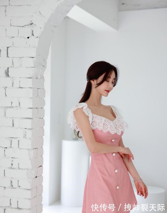 孙允珠|女神高清时尚搭配彩虹花裳刺绣漫叶小精灵衣裙!