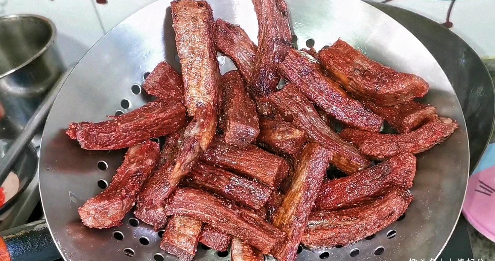 “手撕牛肉”做法,饭店不外传配方,自己在家也能做,收藏了