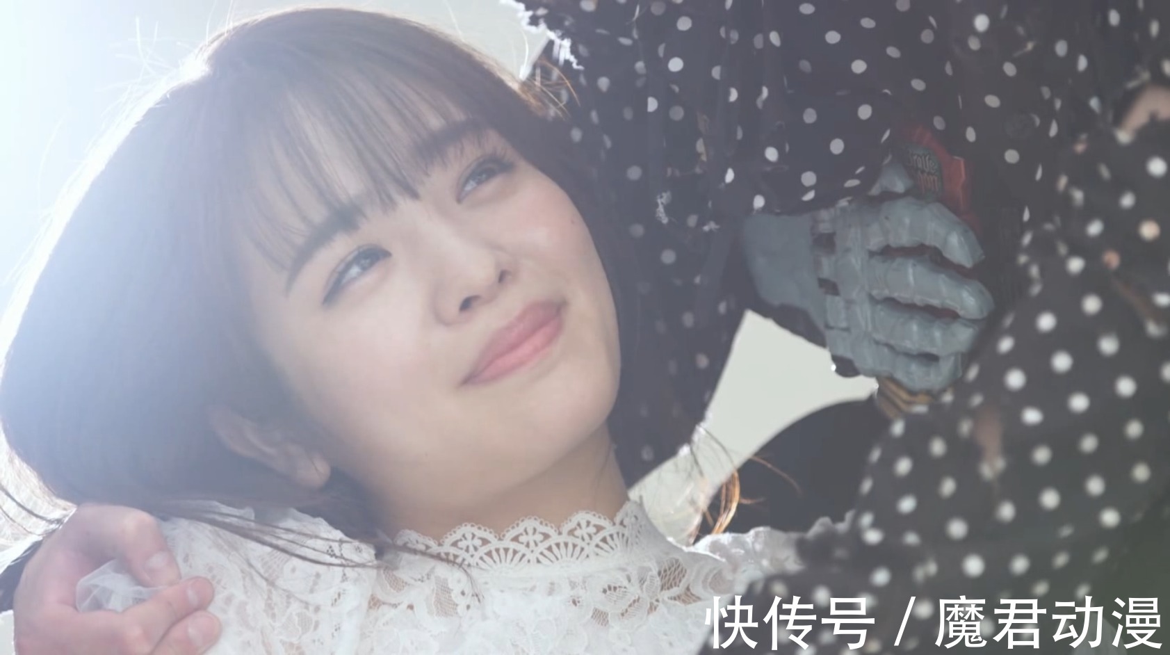 圣剑|假面骑士圣刃:奇幻全能书蕴藏着怎样的力量?其实是剑士们的梦想