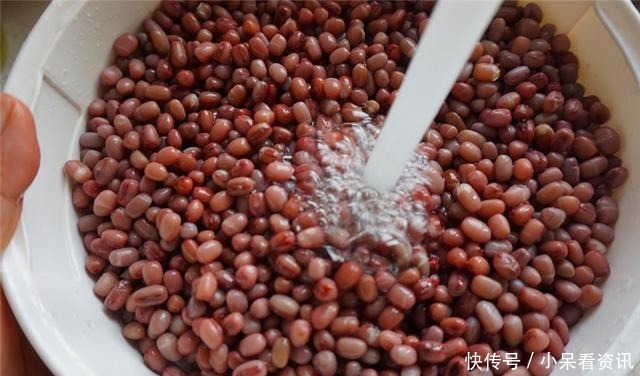 女人不想变黄脸婆，把它当零食吃，补血养颜睡眠好，找回年轻态