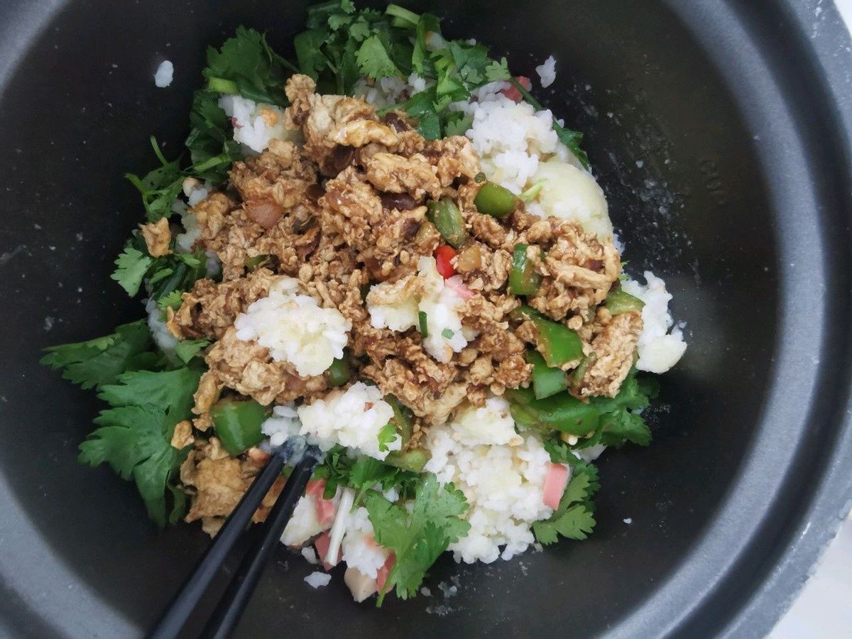 东北经典菜肴：私房菜包饭，荤素搭配，酱香十足，超级好吃