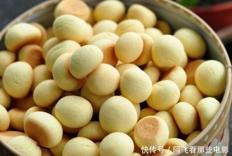 蛋香小馒头在家做,不加小苏打和泡打粉,个个香酥松脆,好吃不腻