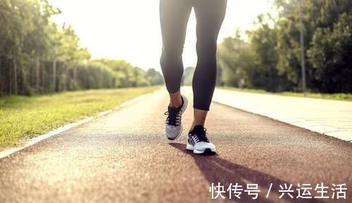 最小值|每天走路步数越多越好?尤其是中老年人,不要盲目追求容易伤膝盖