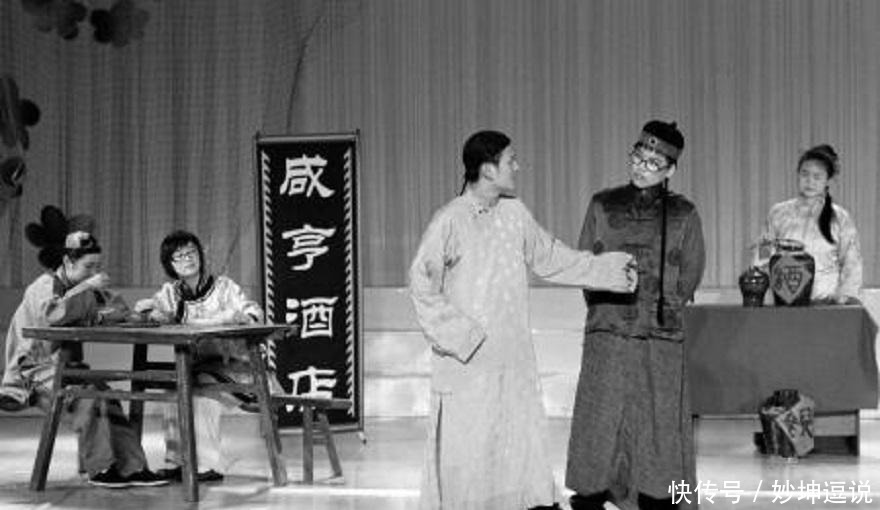 《孔乙己》:年少不懂孔乙己,再读懂已是书中人