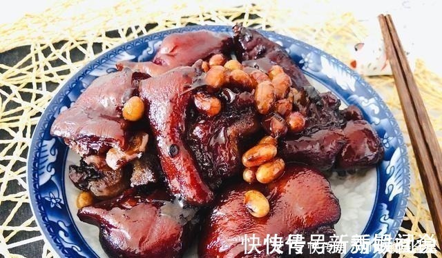 香叶|猪蹄和它是绝配,用一种食材代替水,不仅软烂入味,还营养翻倍