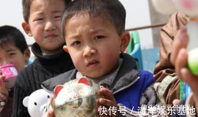 刘女士|6岁儿子花100元买一袋盐,妈妈前去讨公道,收银员:自己看监控