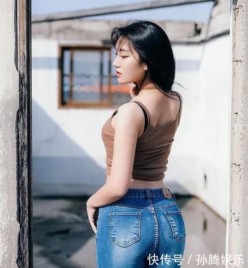 时尚 厉害了,这么高的颜值,居然还能完美驾驭紧身牛仔裤