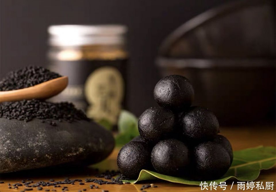 女人年过40,5种食物适合常吃,好吃不贵还养人!面如桃花气色好