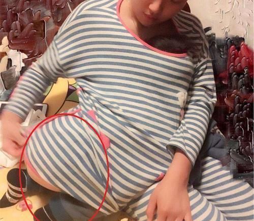 母乳|宝宝断奶半个月,在小姨怀里的表情亮了,妈妈我不要面子的吗