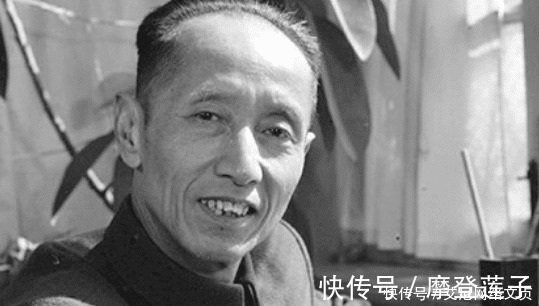 数学@学生数学交白卷,国文作文只写28字,阅卷老师看后:破格录取