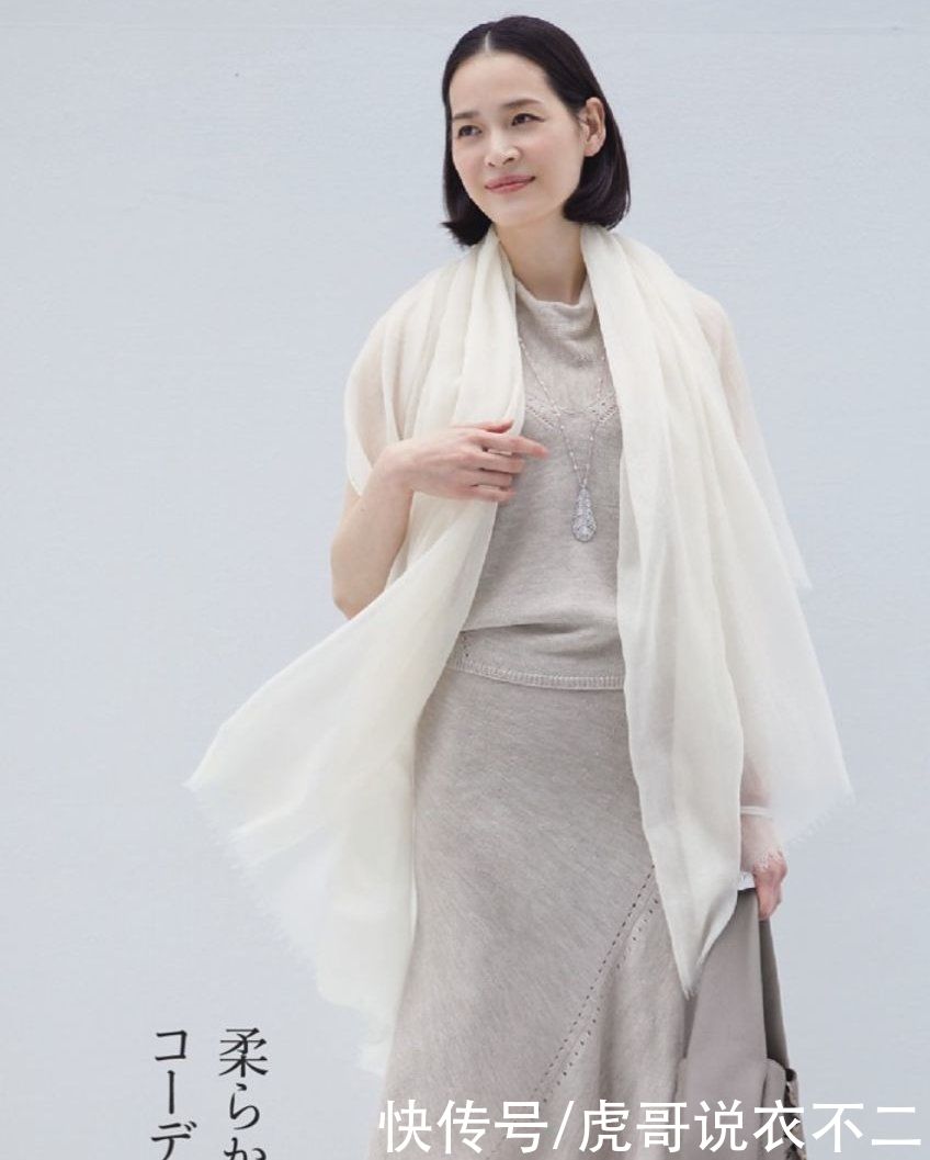 ?成熟女性的“优雅秘诀”，简约单品最重要，日系搭配来加分
