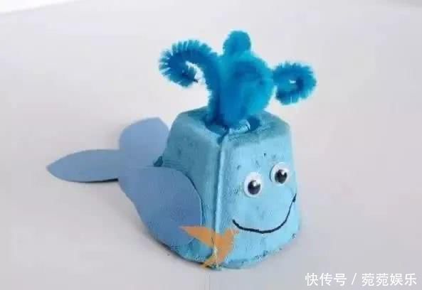 当妈妈“被迫”学会各种手工后,她就连蛋托都不放过了