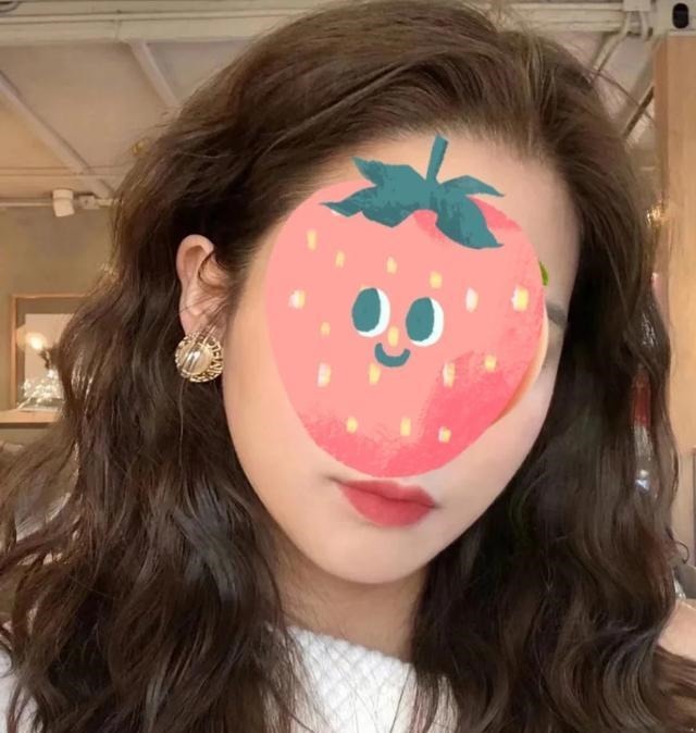 圆脸方 你知道吗发型直接影响颜值,木马卷温柔自然,卷羊毛卷复古典雅!