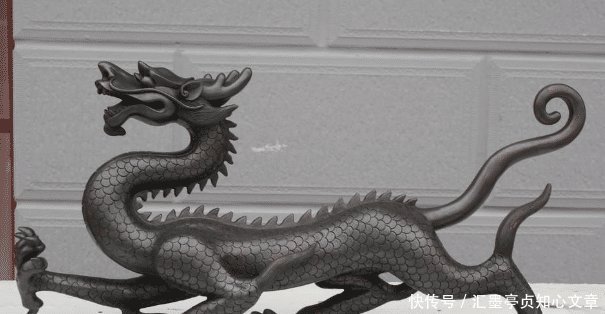  世人|世人皆知“左青龙，右白虎，前朱雀，后玄武”，那中间的又是谁