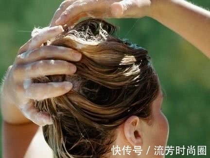 头发|洗发先抹洗头膏还是护发素?我一直搞错,难怪变成“快秃的枯草”