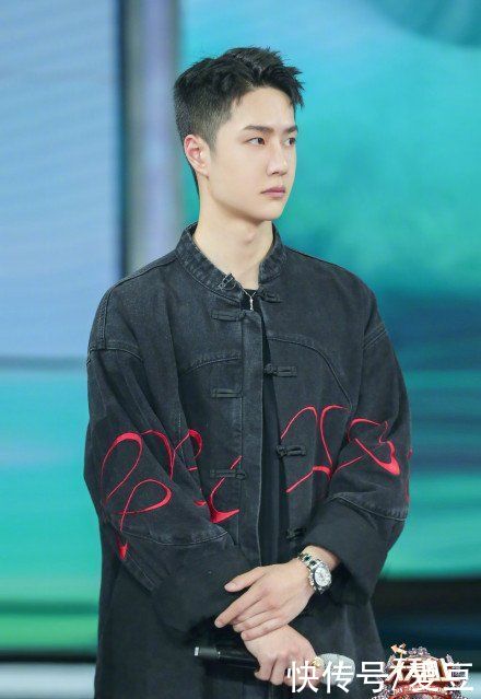 210402《天天向上》分享本周預告 橫店鷹眼王一博再次鎖定你