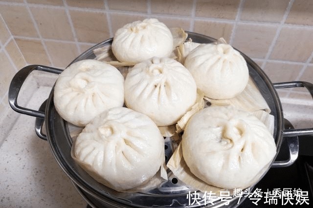 包韭菜馅饺子或包子，最忌放此种调料，难怪味道不鲜美，还不好吃