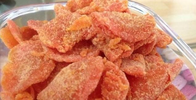 胡萝卜别再当配菜了,大厨教你新做法,当成零食全家爱吃