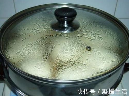 为什么馒头蒸好了,取出来之后会回缩成死面?原因居然是因为这个