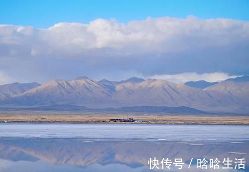 风景|西北的一个湖泊，被称为中国的“天空之镜”，风景美得像幅画