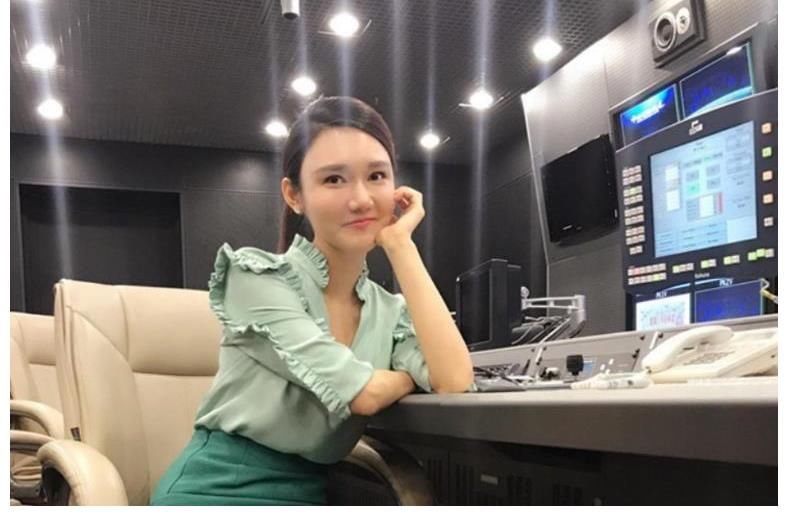 央視最強(qiáng)陣容齊聚，董卿攜手康輝穩(wěn)站C位，龍洋為何被力捧？