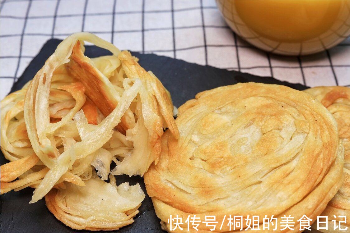 手把手教你做盘丝饼,焦香酥脆,层次分明,一圈一圈撕着吃