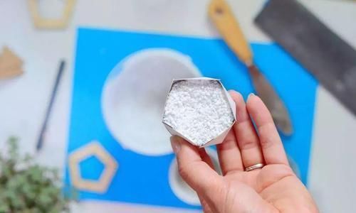 制作水泥花盆|用硬纸皮制作精美的水泥几何花盆,用来种多肉植物太好看了