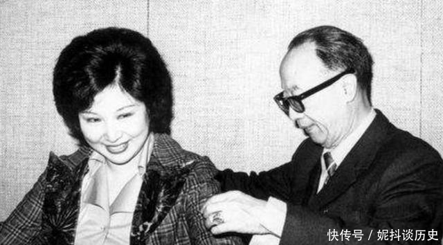 晚年梁实秋托人传话冰心:我没有变,冰心看了泪如雨下