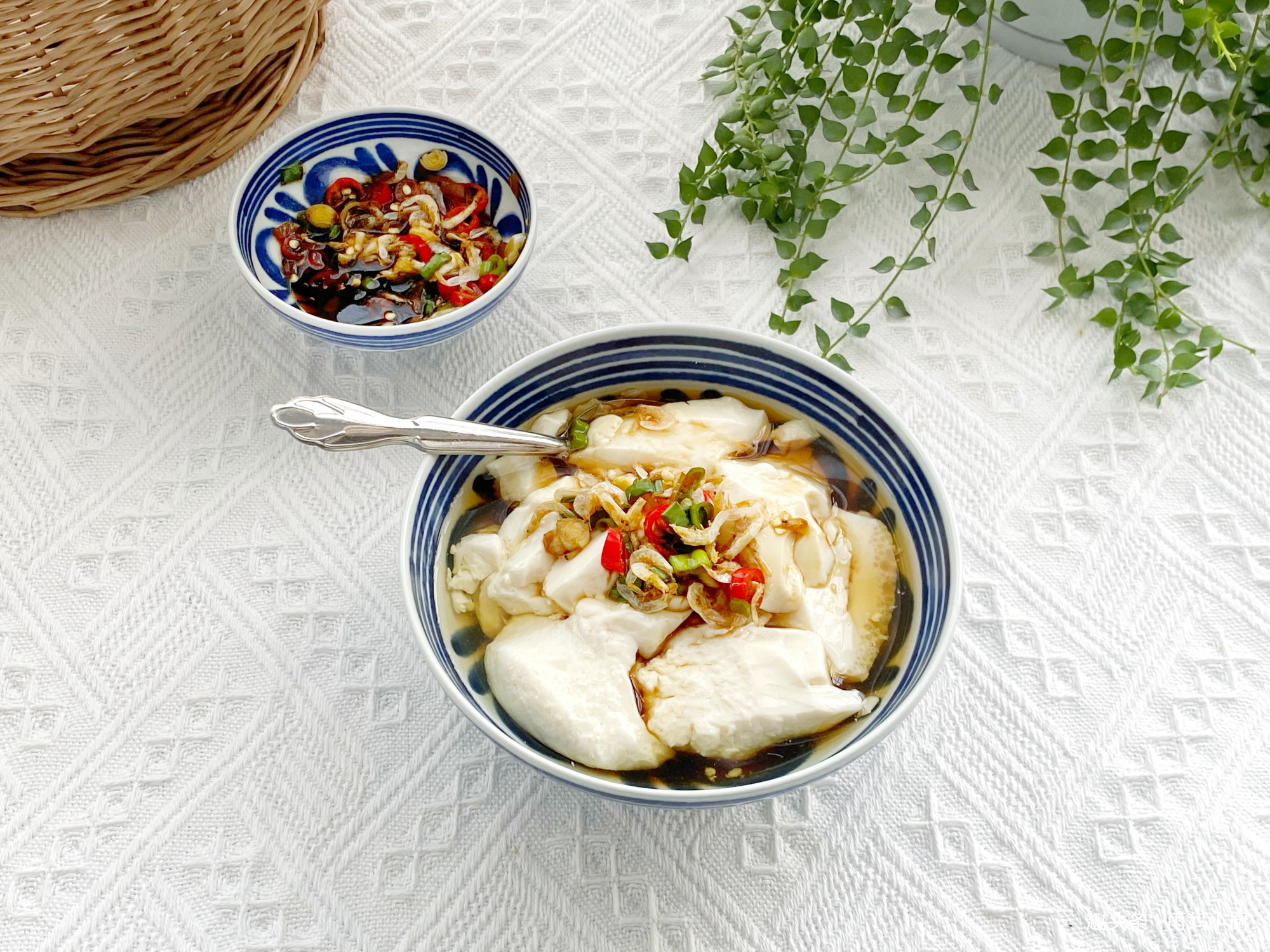 想吃豆花在家做,做法简单又卫生,半小时做一锅,成本不足两块钱