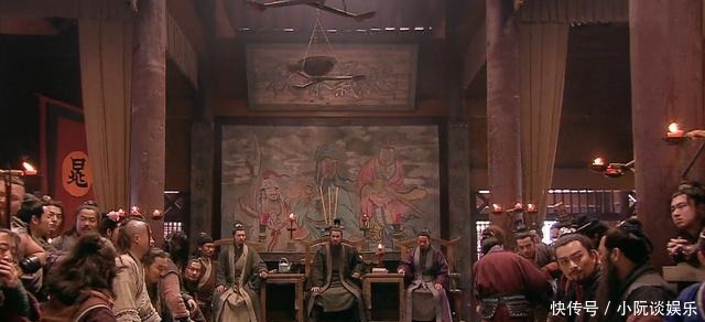 晁盖中箭,带去攻打曾头市的10位好汉,为啥只有4人去救他