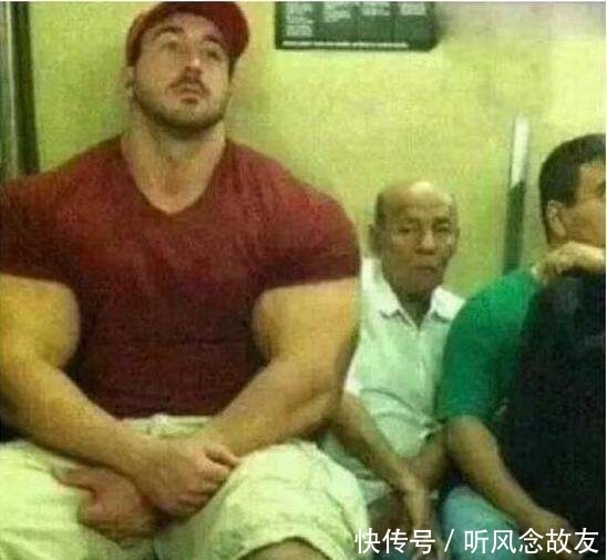 到位|大姐,你卖烧烤的方式是认真的吗,武装的真到位啊