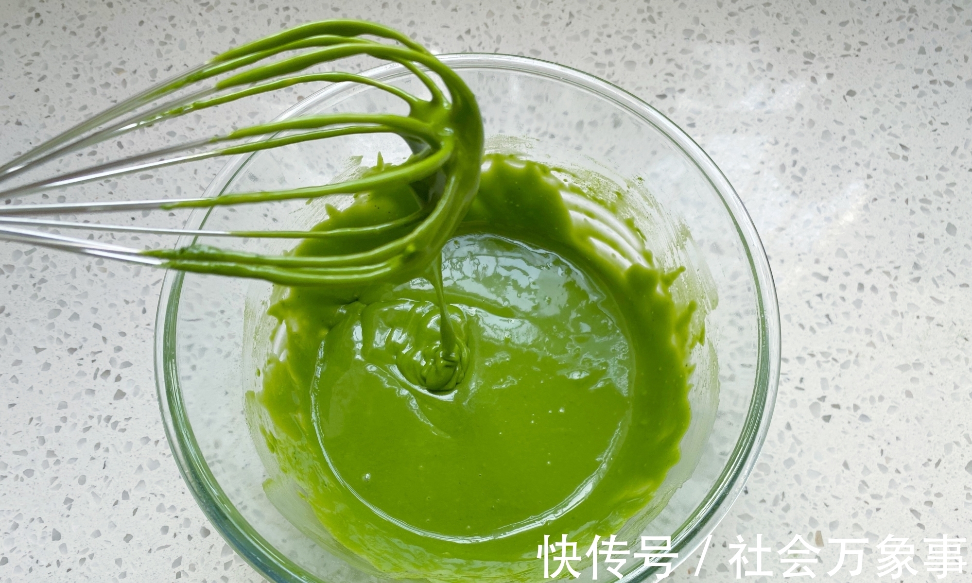 蛋白霜|蛋糕此做法太好吃了,我家一周吃五次,卷一卷细腻柔软又美味