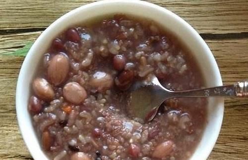 花生|产妇坐月子，这几种粥可以多吃，不仅能下奶，还有益于产后恢复