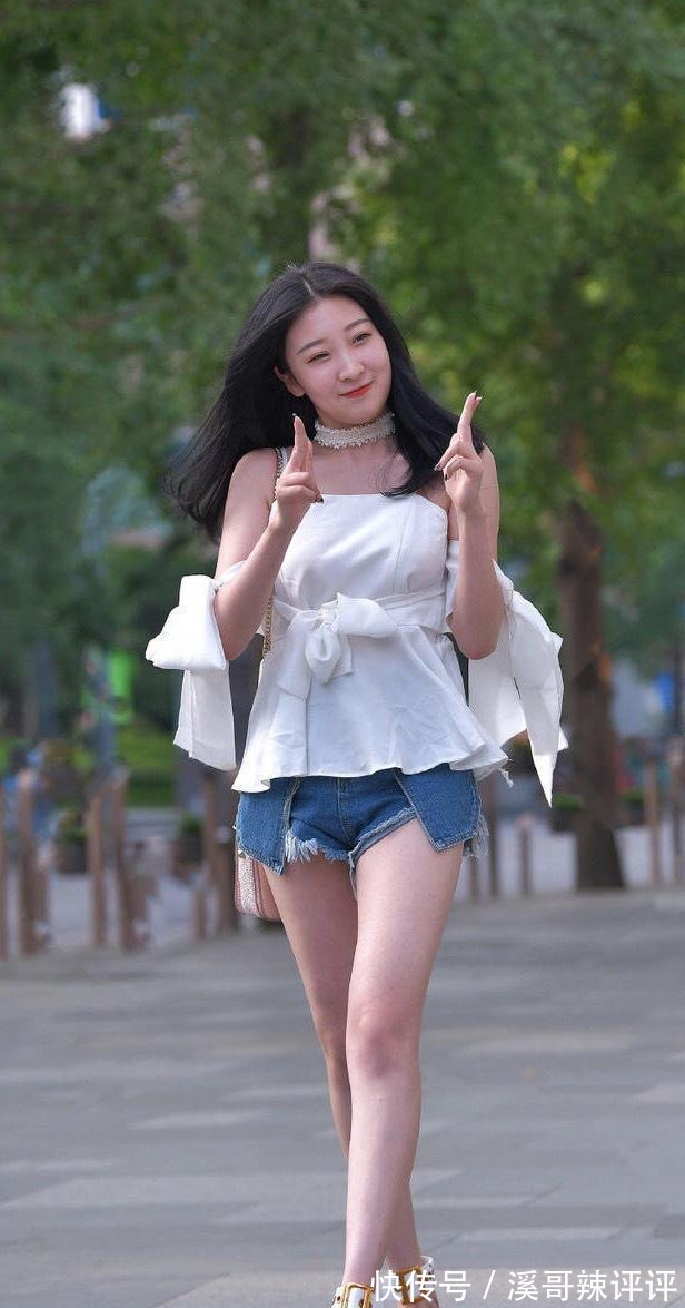 好身材|轻薄的连衣裙,单肩臀裙,好身材,晚上更迷人