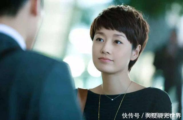 烫发|女人过了40岁,过年别烫“大妈卷”,这4款更适合走亲访友