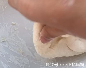 “凉皮”的懒人做法，其实很简单，筋道爽滑，好吃还不上火