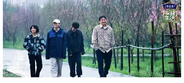 李雪琴+毛不易，明星好友圈的故事凭什么吸引观众？