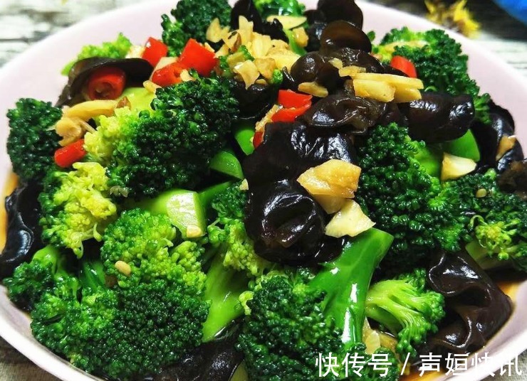 含量|这菜晒含量很高,焯水后炒一炒,清淡鲜美不油腻,老人小孩要常吃