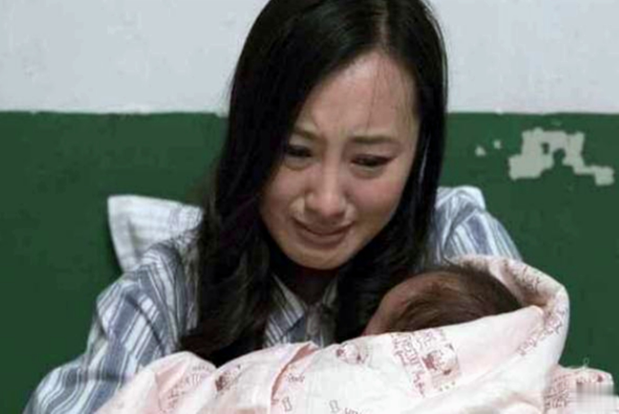 宝妈|“我没说要竖刀啊”,为什么剖腹产医院默认竖刀女性要提前了解