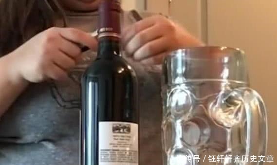 对比|82年的拉菲卖40万,那82年的茅台酒卖多少钱没对比就没伤害