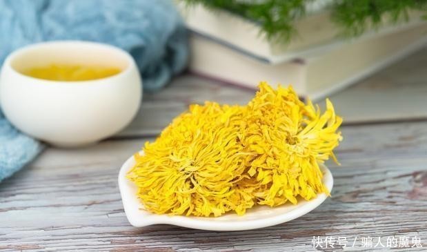 提醒|65岁女子血脂降而复升,提醒,稳定血脂,要坚持3事,少吃3物