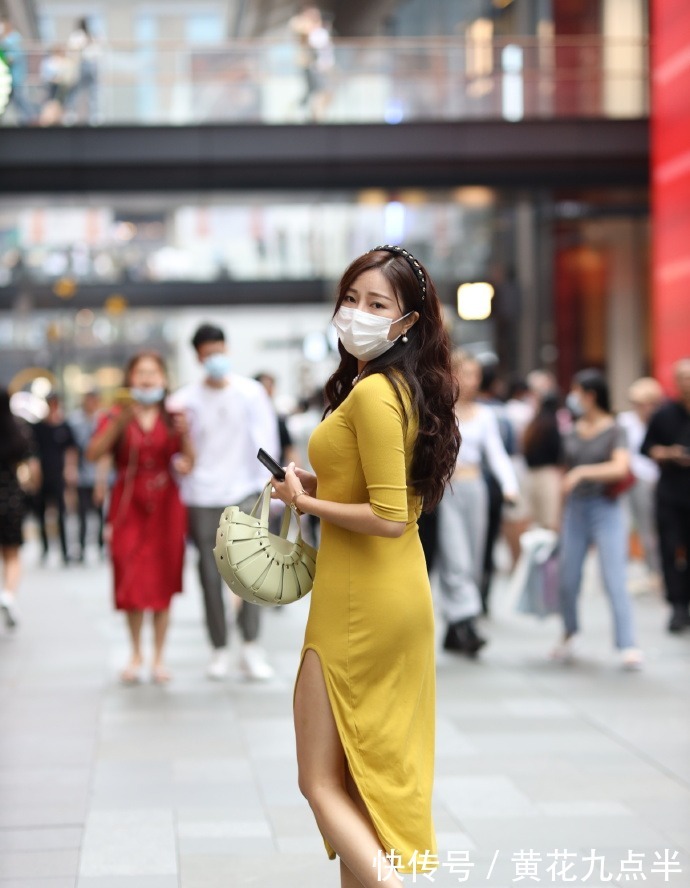 身材 33岁微胖“阿姨”的连衣裙,既显身材又有气质,一般女孩难以驾驭!