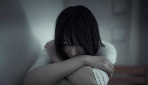 剖宫产|46岁产妇为要儿子拼三胎,剖宫产后虽得子,家人一看当场崩溃