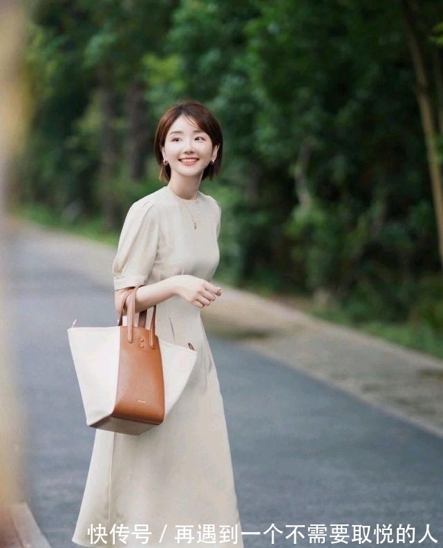 舒适|在炎热的夏季穿什么服装才合适？清新透气的穿搭，精致又舒适
