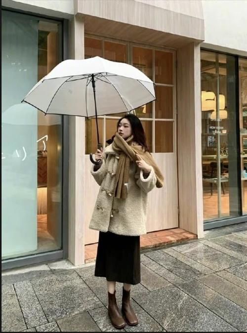 不懂大地色，最好不要乱穿！这些韩范儿十足配色穿搭，复古又温柔